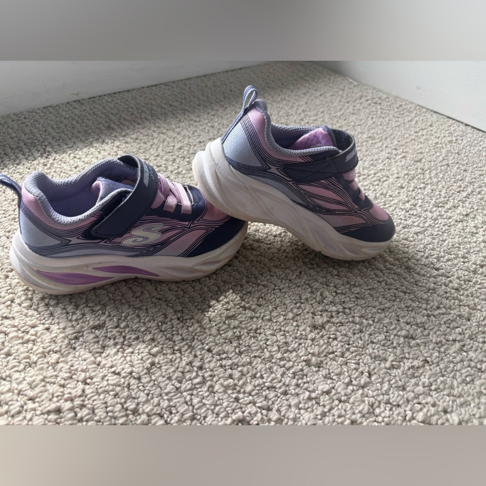 Skechers toddler girl cosmic glow size 9